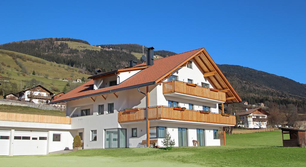 Stiflerhof Apartment Falzes Luaran gambar