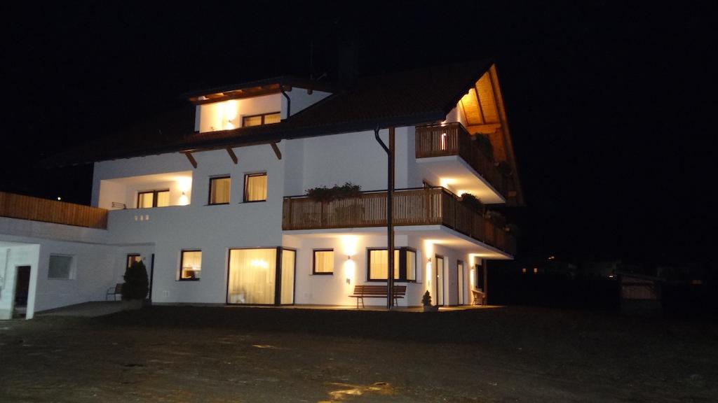 Stiflerhof Apartment Falzes Luaran gambar